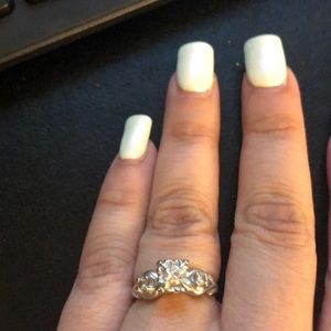 Art Deco 3 stone ring size 6 beautiful ring!